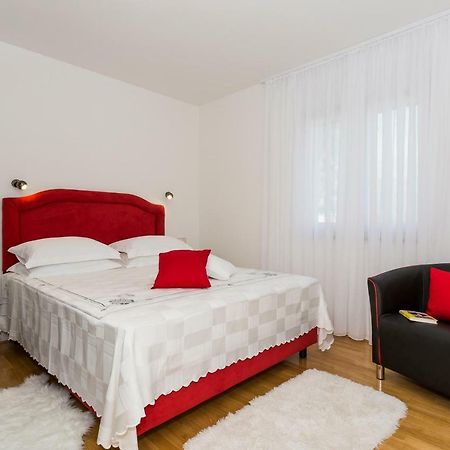 Villa Sweet Home Marija With Heated Pool Split Kültér fotó