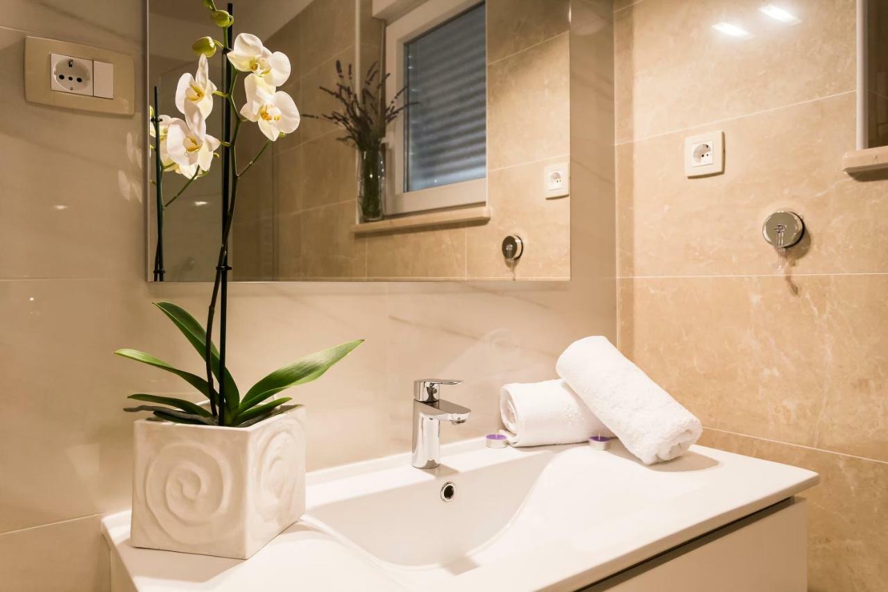 Villa Sweet Home Marija With Heated Pool Split Kültér fotó