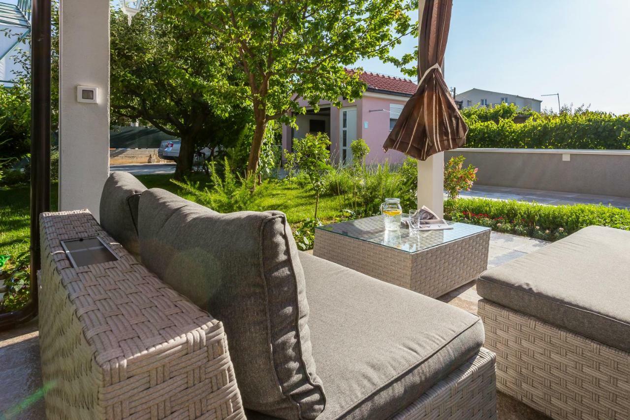 Villa Sweet Home Marija With Heated Pool Split Kültér fotó