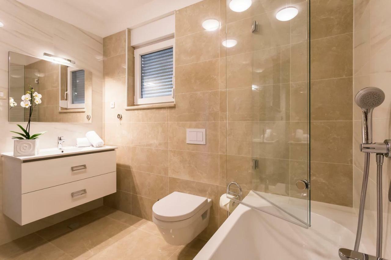 Villa Sweet Home Marija With Heated Pool Split Kültér fotó